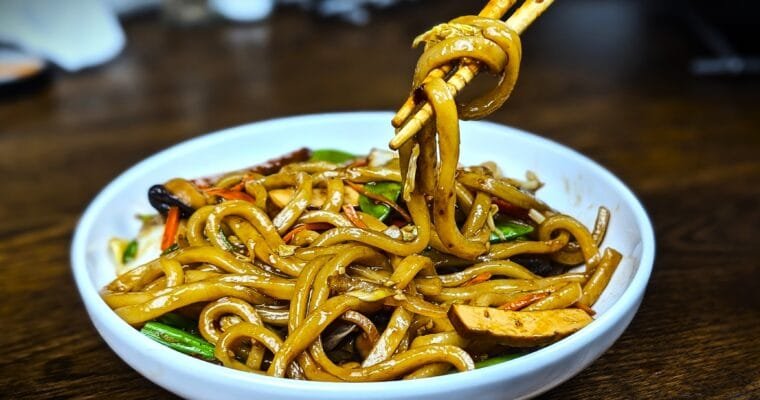 Vegetable Udon Noodles Stir Fry (Yaki Udon)