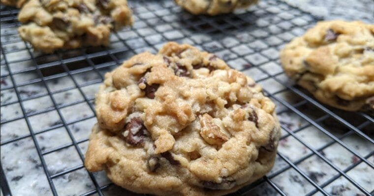 Chocolate Chip Walnut Cookies
