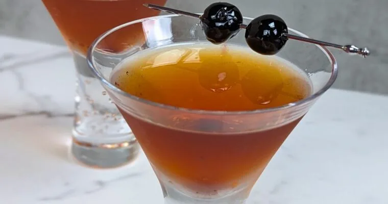 Manhattan: The Ultimate Classic Cocktail