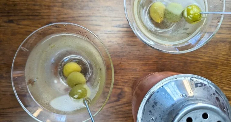 The Perfect Dirty Martini Recipe