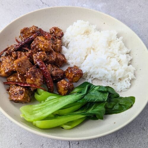 General Tso’s Tofu served in a plate