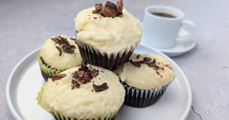 Easy Eggless Chocolate Cupcakes