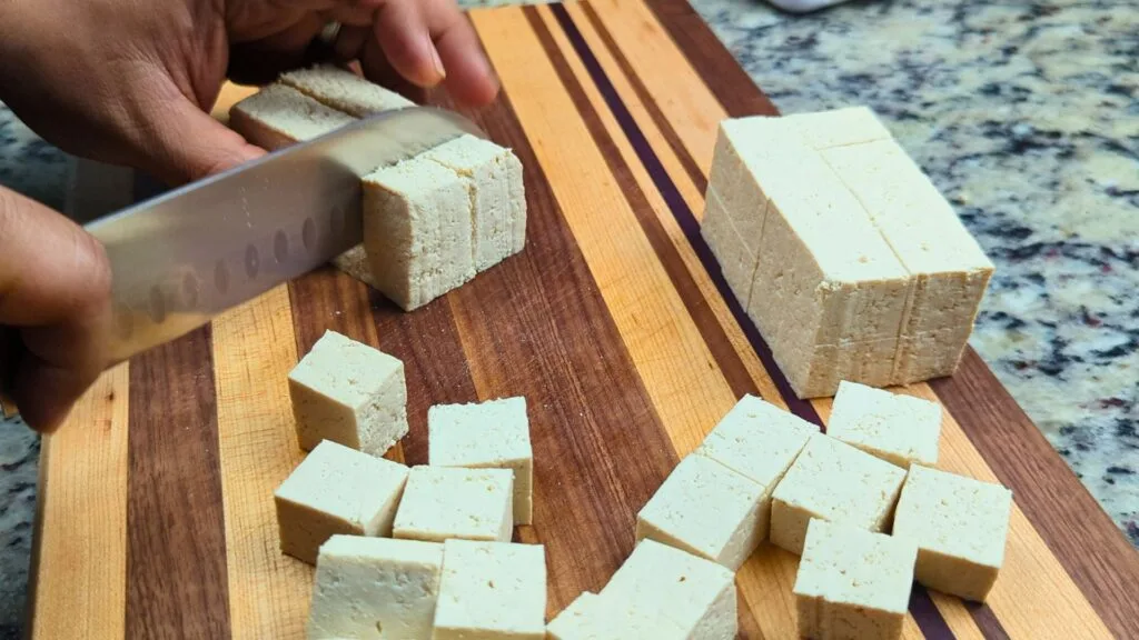cut Tofu in cube size