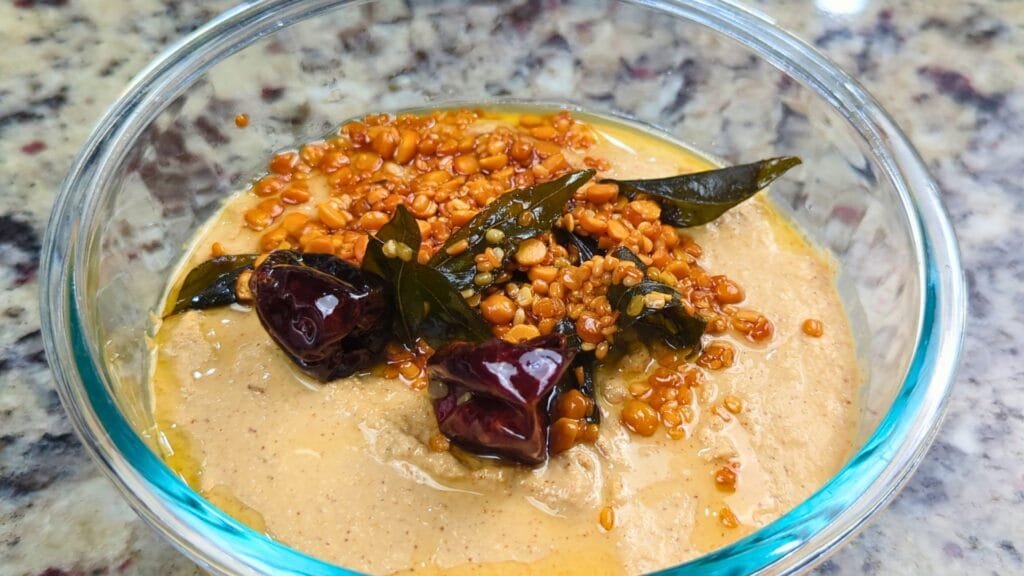 Spicy Sesame Chutney in a glass bowl