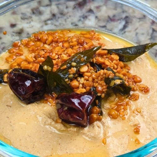 Spicy Sesame Chutney in a glass bowl